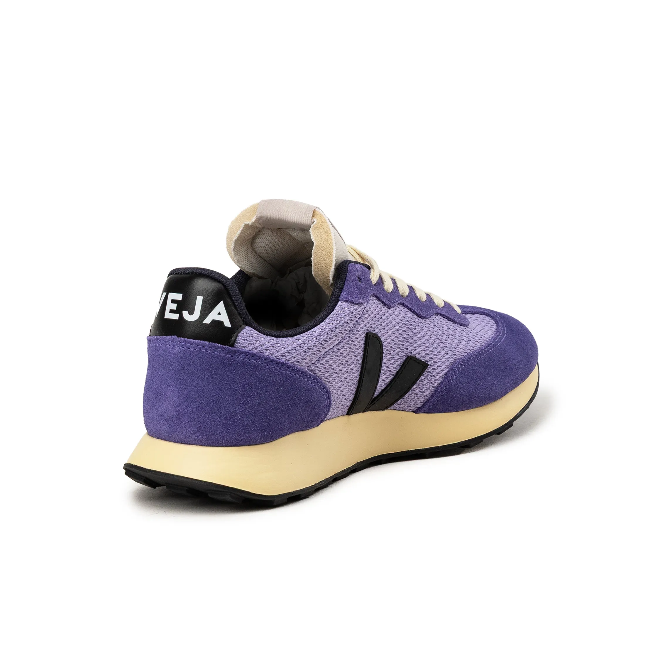 Veja Rio Branco II *Alveomesh* sold by Asphalt Gold product image thumbnail 3