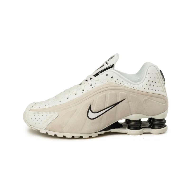 Nike Wmns Shox R4 sold by Asphalt Gold