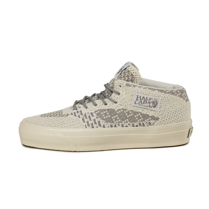 Vans Premium Half Cab Reissue 33 sold by Asphalt Gold