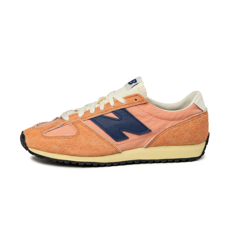 New Balance 471 sold by Asphalt Gold