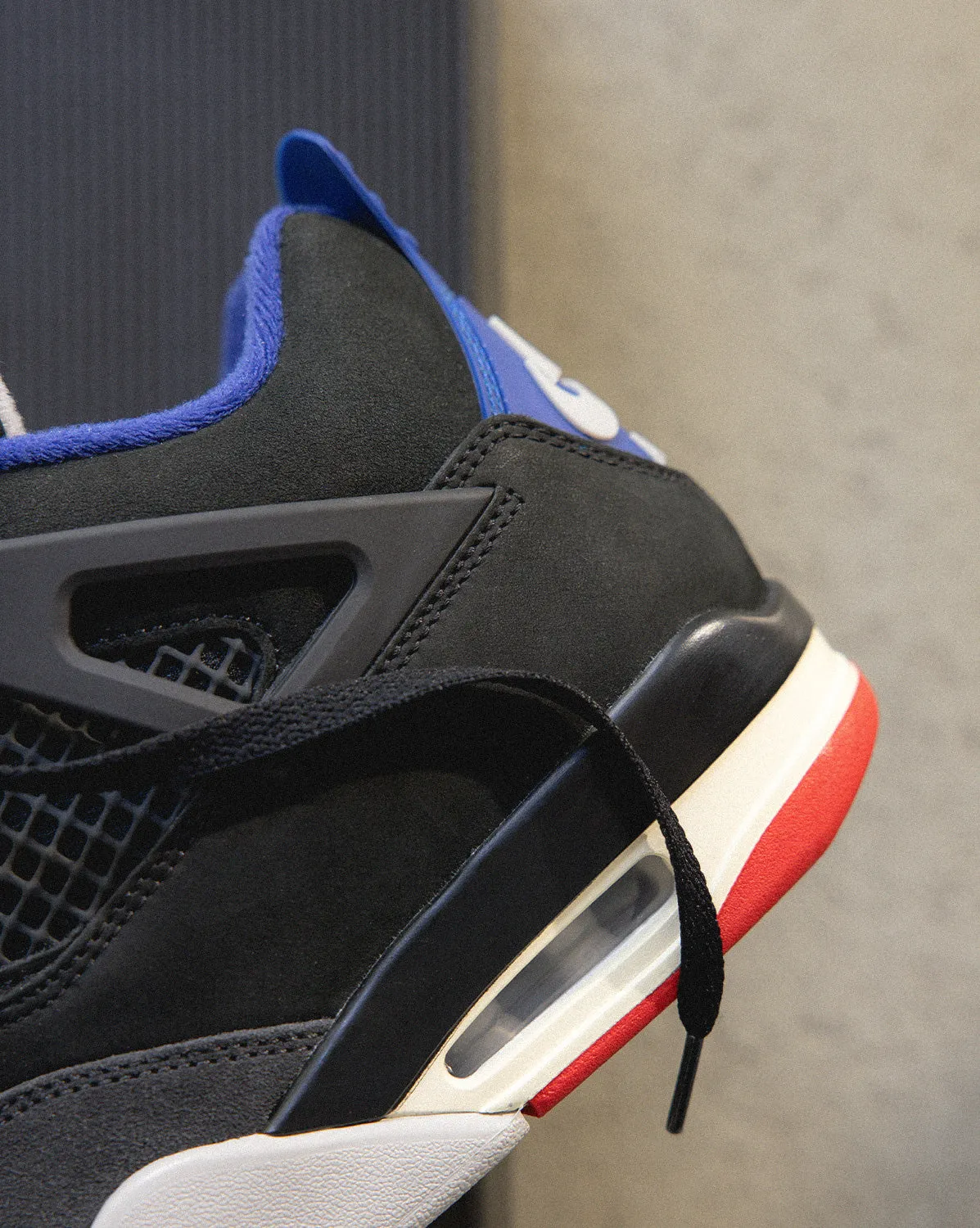 Nike Air Jordan 4 Retro *Rare Air* sold by Asphalt Gold product image thumbnail 4