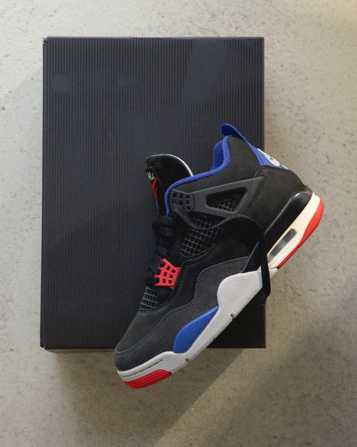 Nike Air Jordan 4 Retro *Rare Air* sold by Asphalt Gold product image thumbnail 2