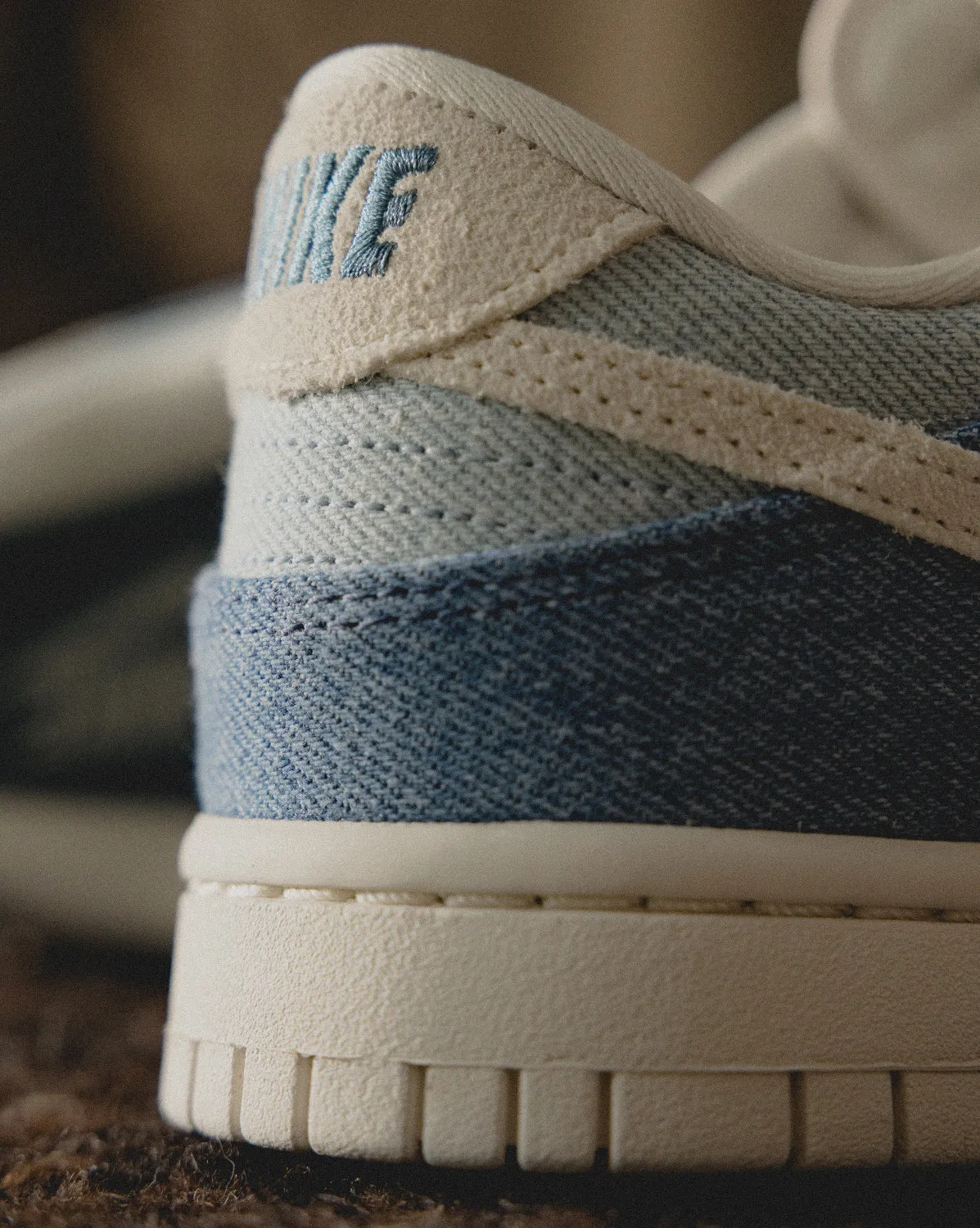 Nike Wmns Dunk Low *Denim* sold by Asphalt Gold product image thumbnail 3