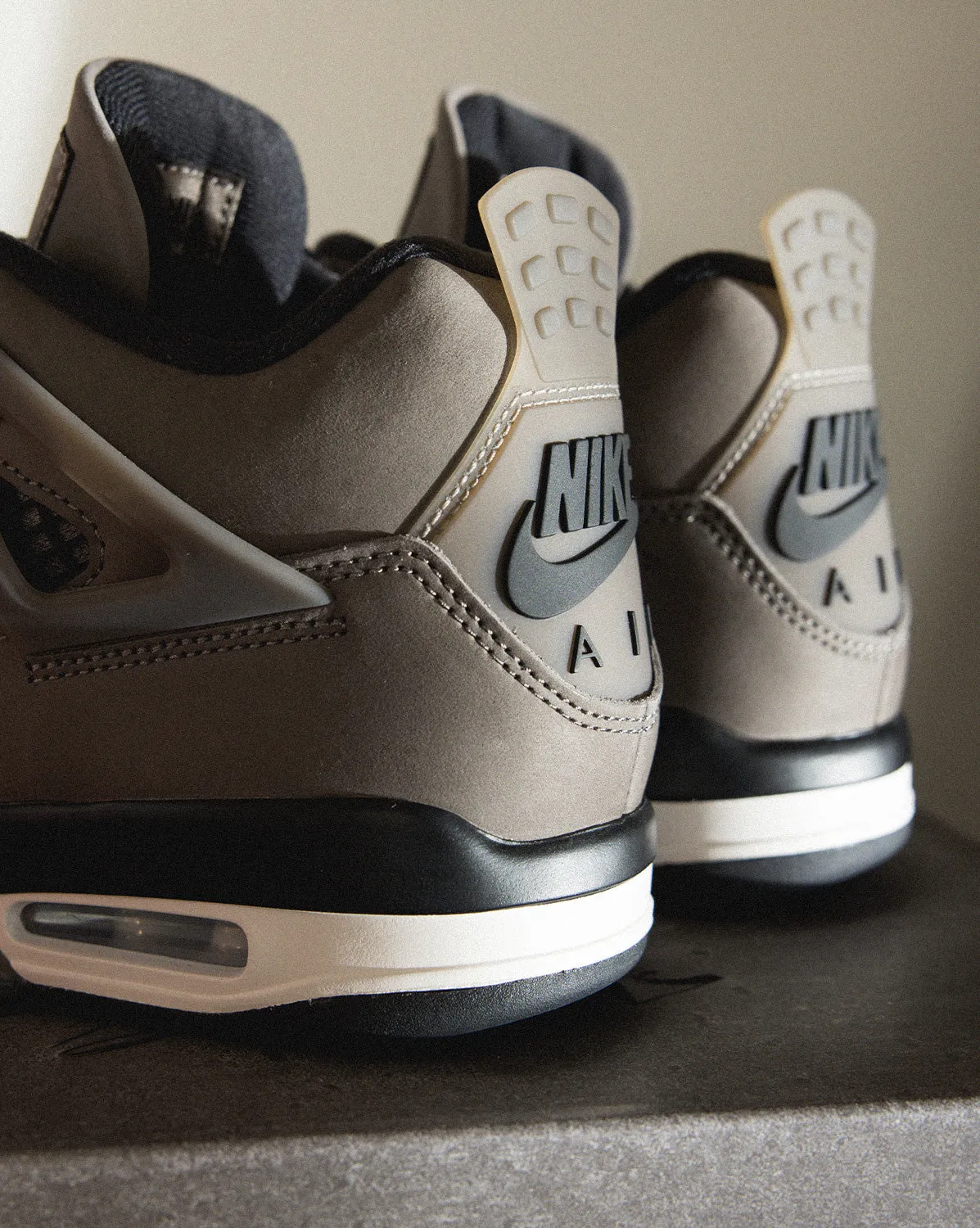 Nike Air Jordan 4 Retro OG *Cave Stone* sold by Asphalt Gold product image thumbnail 5