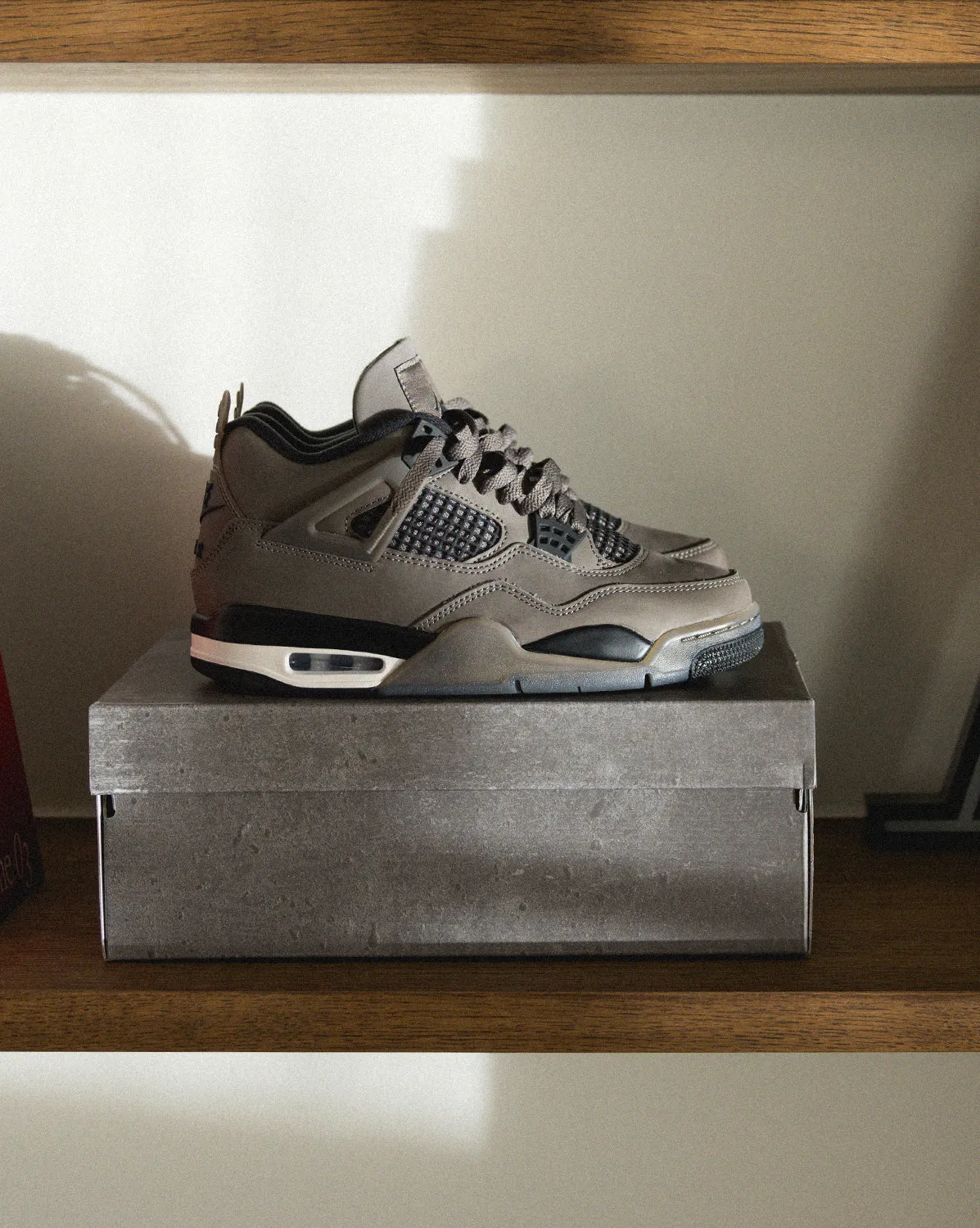 Nike Air Jordan 4 Retro OG *Cave Stone* sold by Asphalt Gold product image thumbnail 4