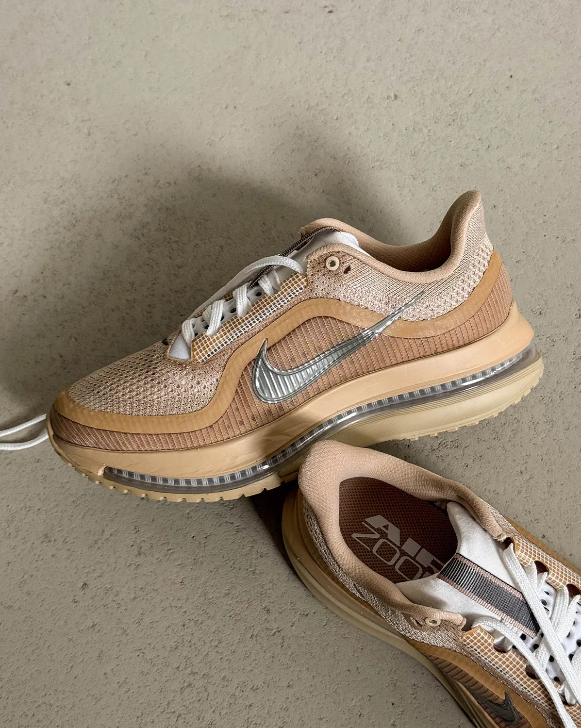 Nike Pegasus Premium SP sold by Asphalt Gold product image thumbnail 2