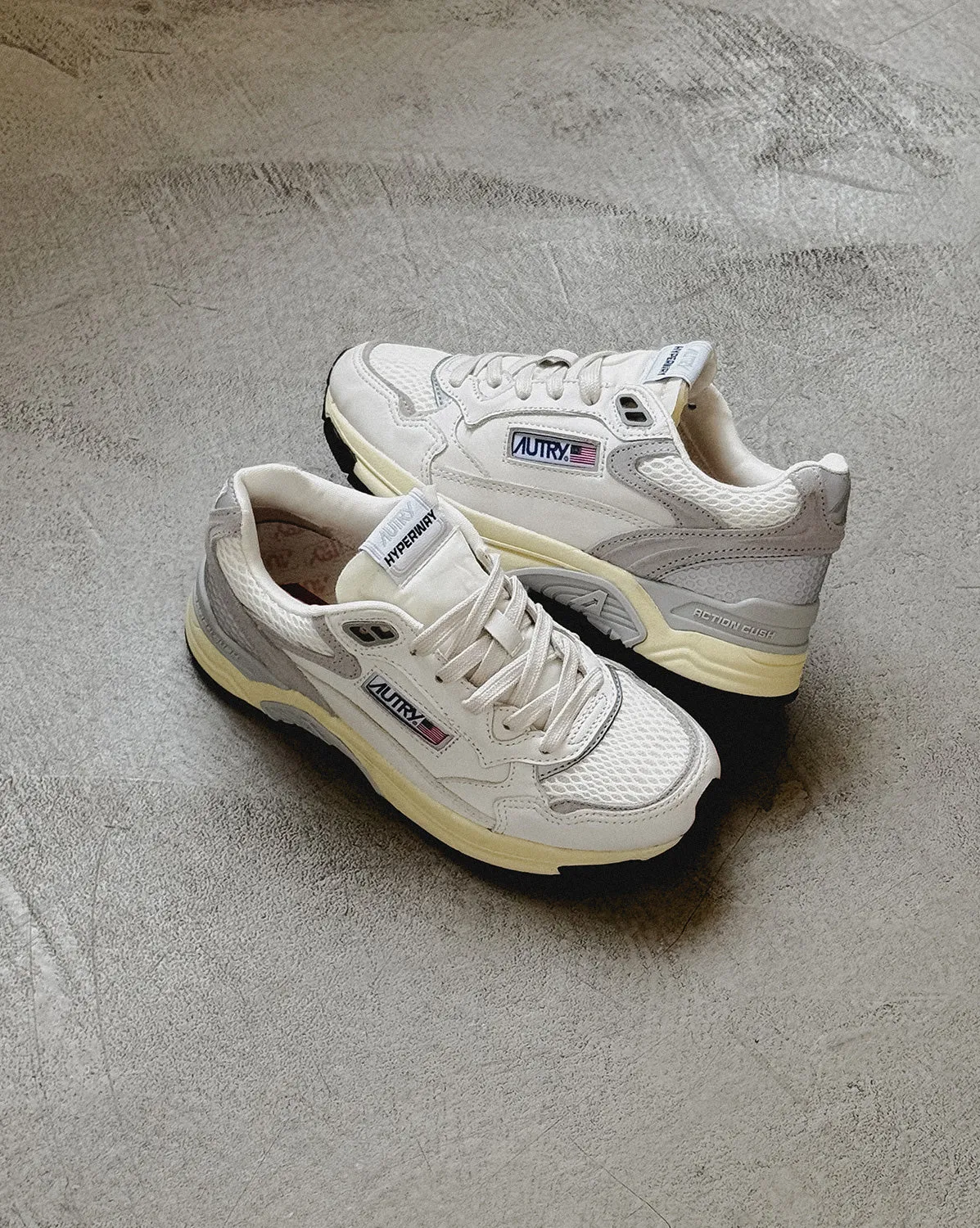 Autry Hyperway W *Goatsuede / Mesh* sold by Asphalt Gold product image thumbnail 2