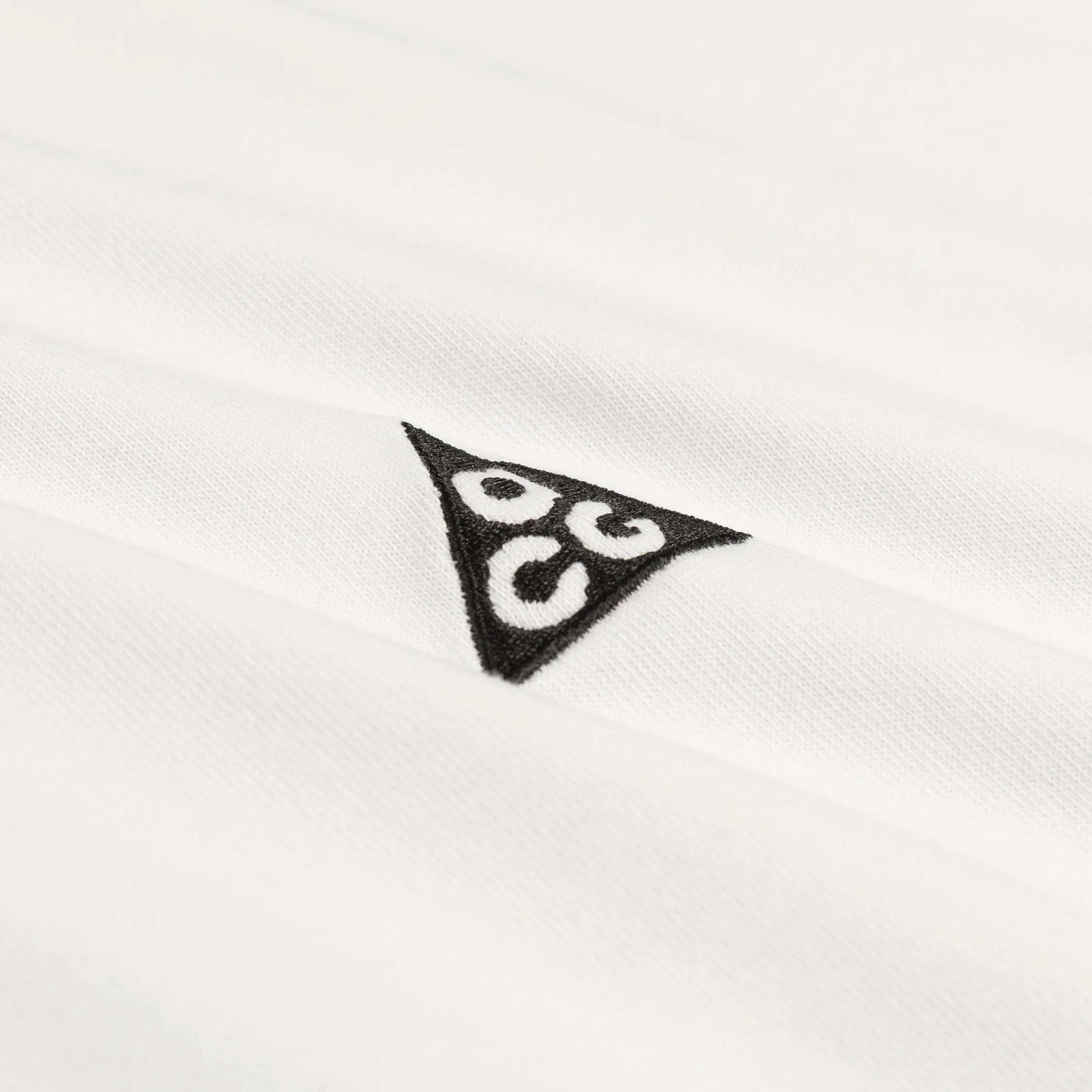 Nike ACG Dri-Fit Max90 T-Shirt sold by Asphalt Gold product image thumbnail 4