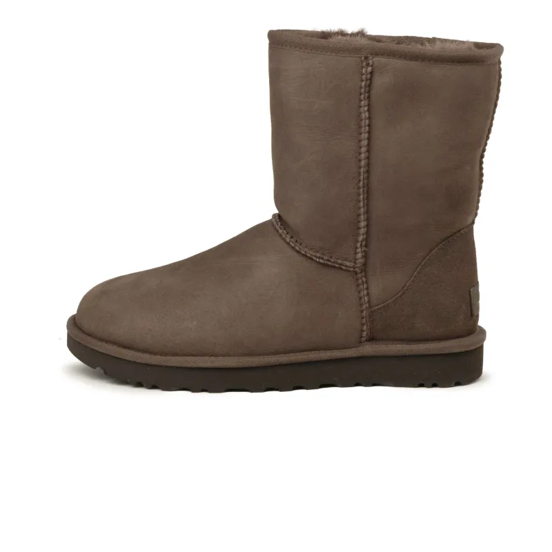 Ugg Wmns Classic Short II sold by Asphalt Gold