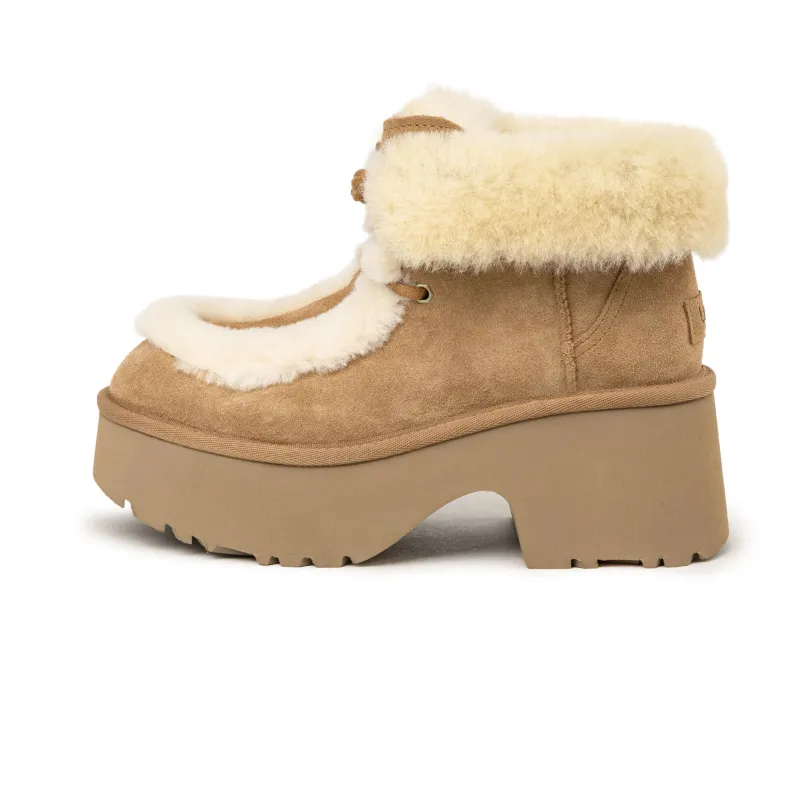 Ugg Wmns Esmee Lace Up sold by Asphalt Gold