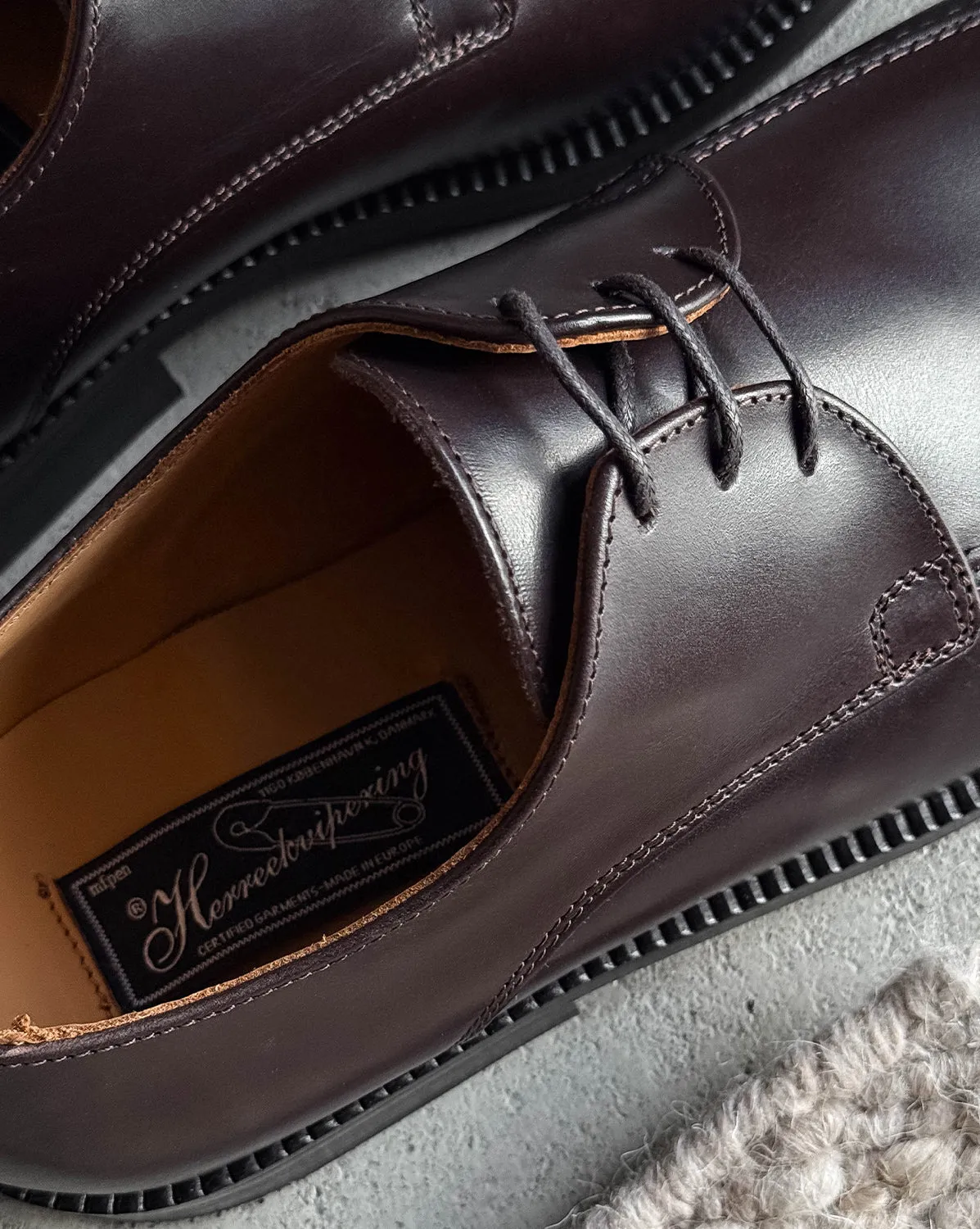 mfpen Reunion Derby sold by Asphalt Gold product image thumbnail 3