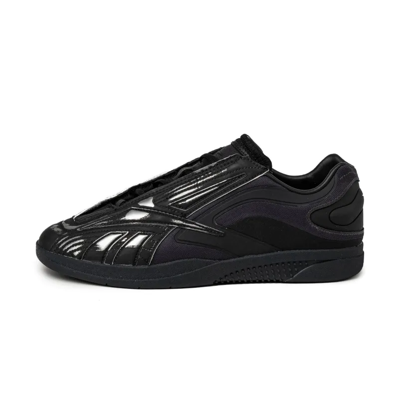 Reebok Hammer Pro LTD sold by Asphalt Gold
