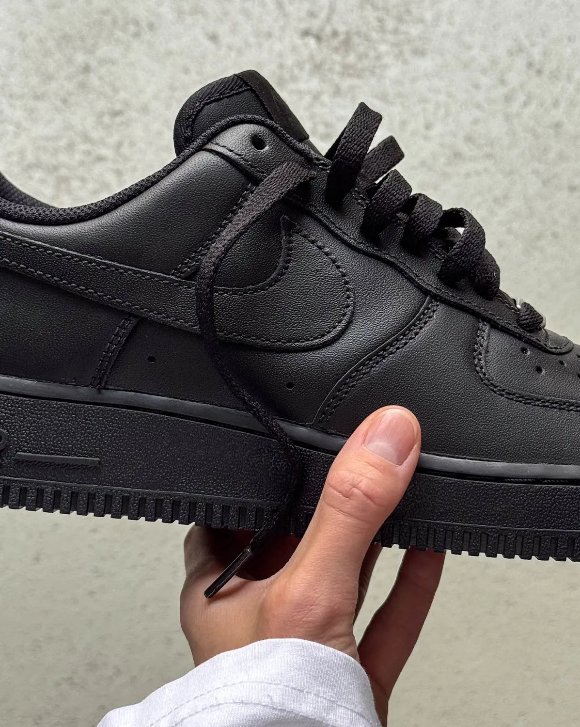 Nike Air Force 1 '07 sold by Asphalt Gold product image thumbnail 4