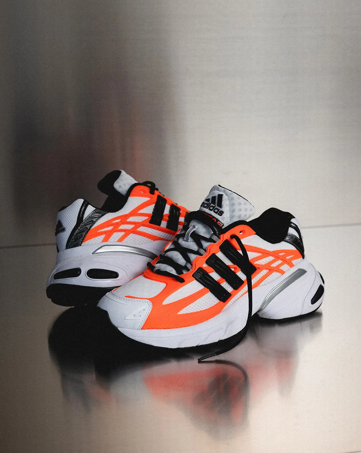 Adidas Adistar XLG 2.0 sold by Asphalt Gold product image thumbnail 2