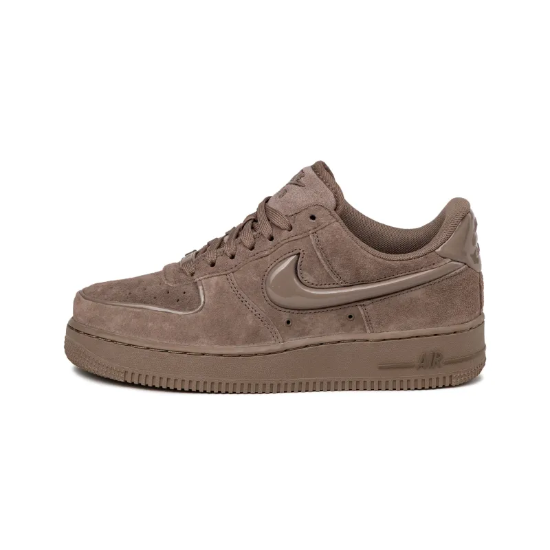 Nike Wmns Air Force 1 '07 sold by Asphalt Gold