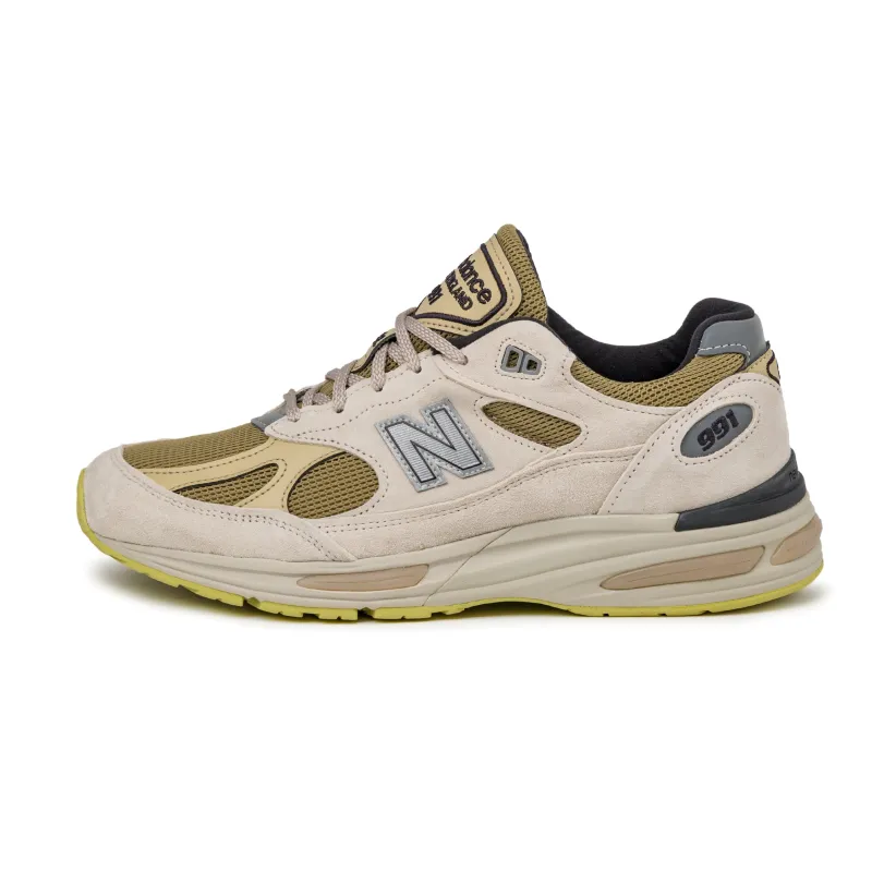 New Balance 991 v2 *Made in England* sold by Asphalt Gold