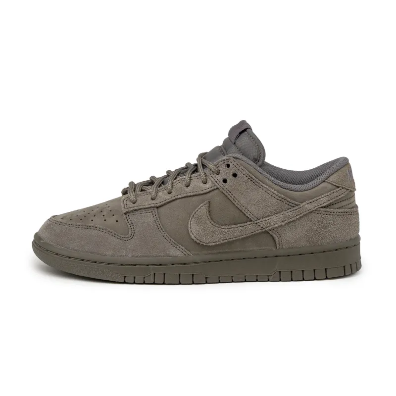 Nike Dunk Low Retro SE *Cave Stone* made by Nike