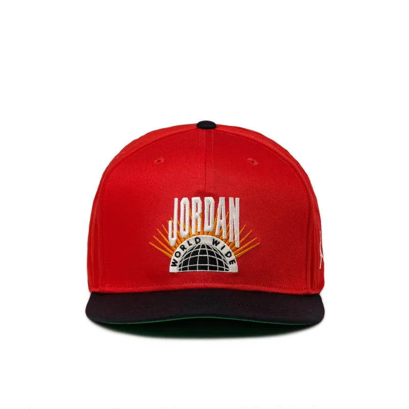 Nike Jordan Essentials Pro Structured Flat Bill Hat made by Jordan