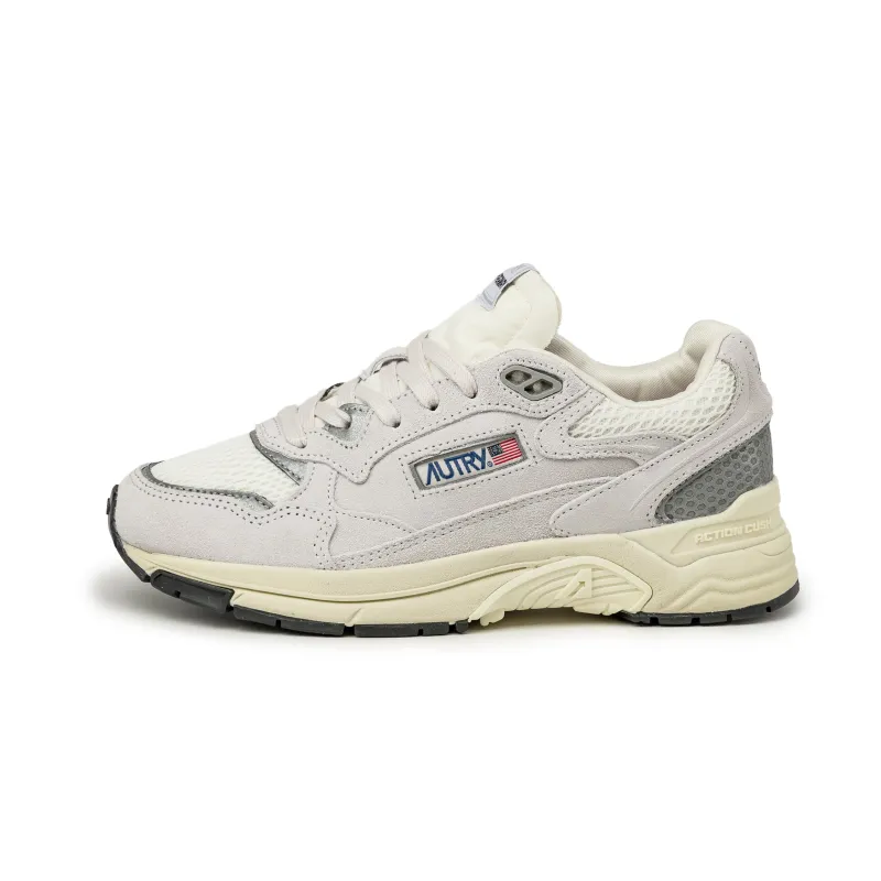 Autry Hyperway W *Suede / Mesh* made by Autry