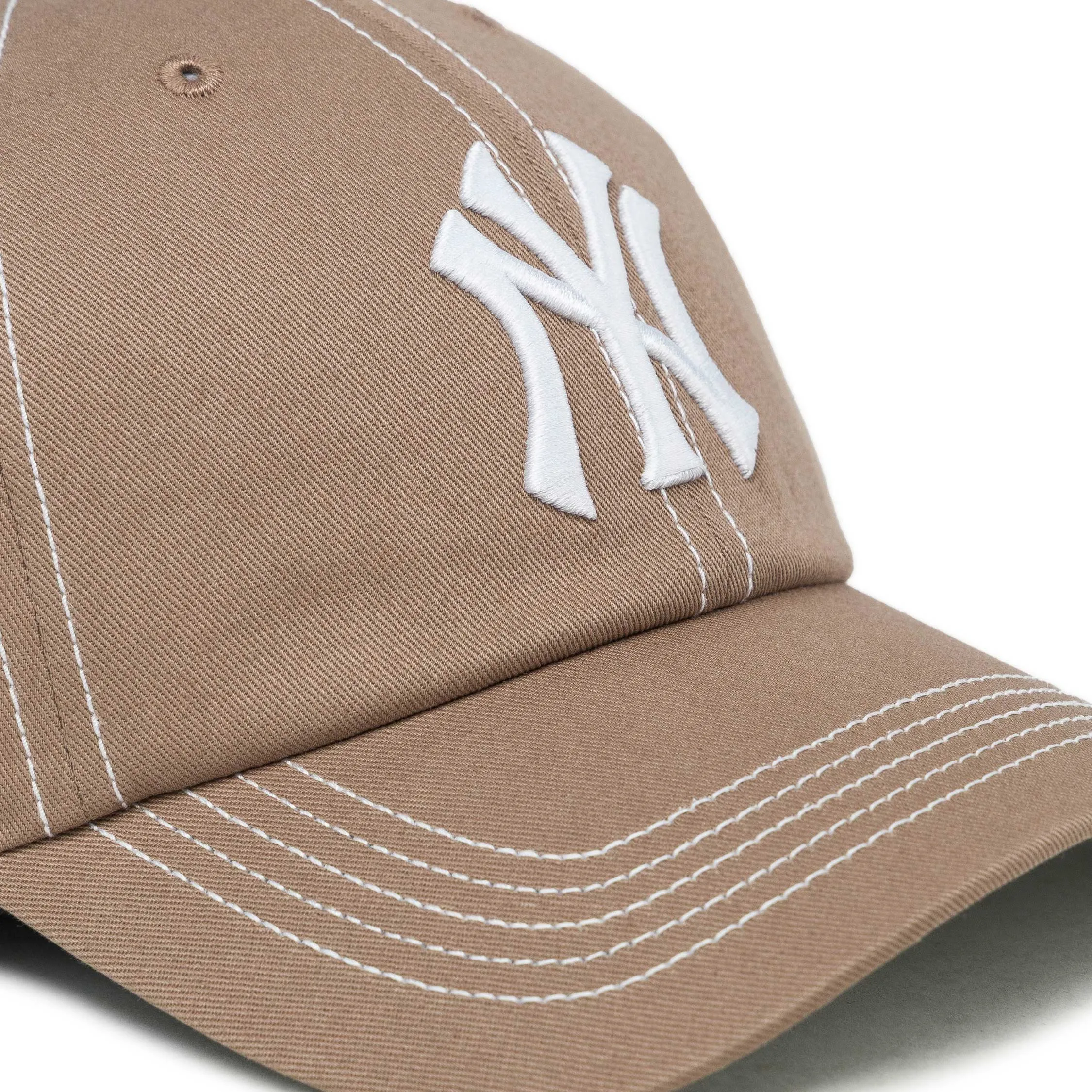47 MLB New York Yankees Contrast Stitch *Clean Up* Cap sold by Asphalt Gold product image thumbnail 2