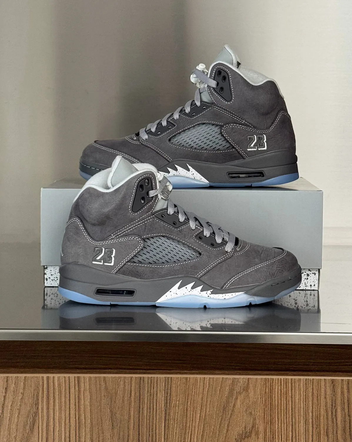 Nike Air Jordan 5 Retro *Wolf Grey* sold by Asphalt Gold product image thumbnail 2