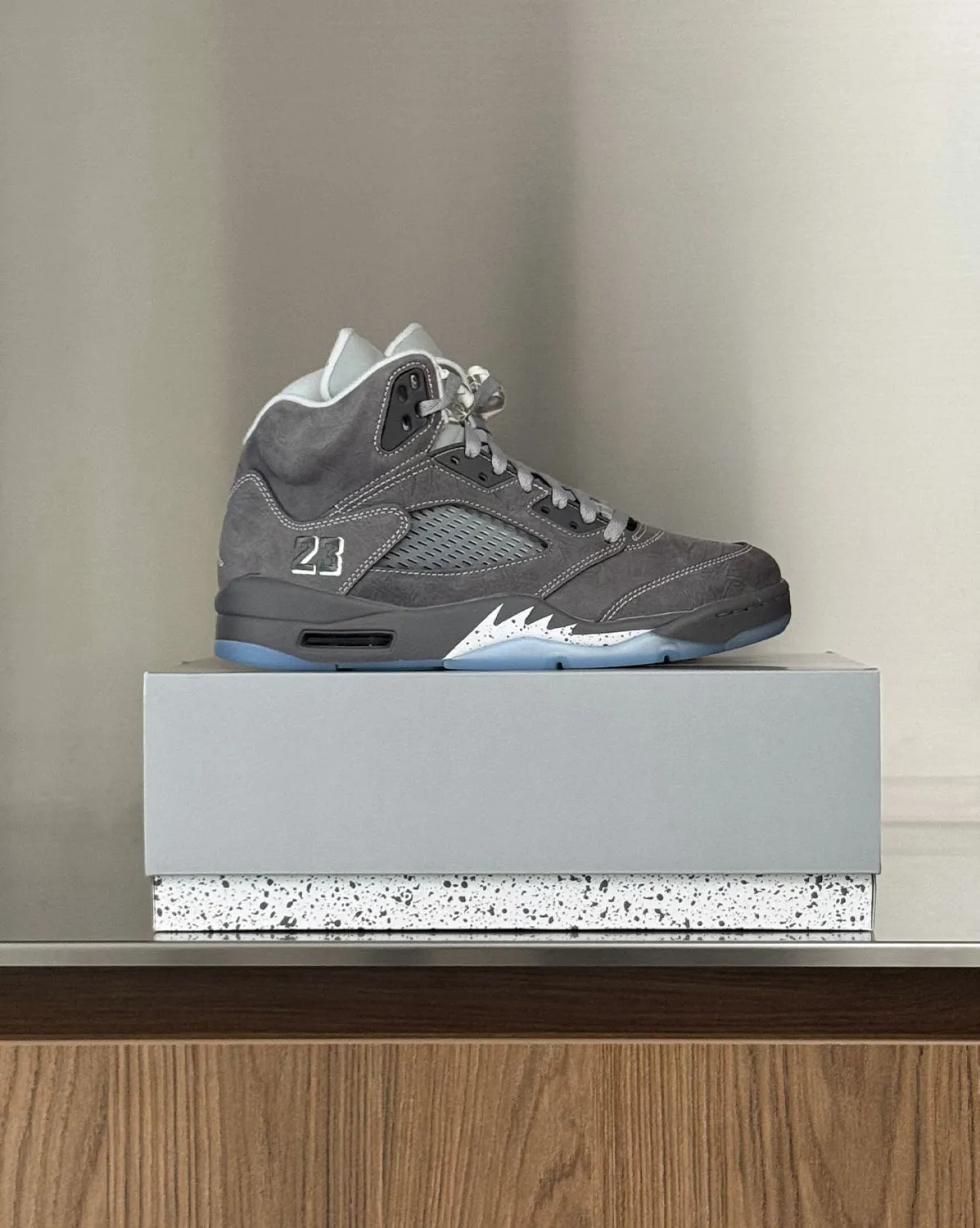Nike Air Jordan 5 Retro *Wolf Grey* sold by Asphalt Gold product image thumbnail 3