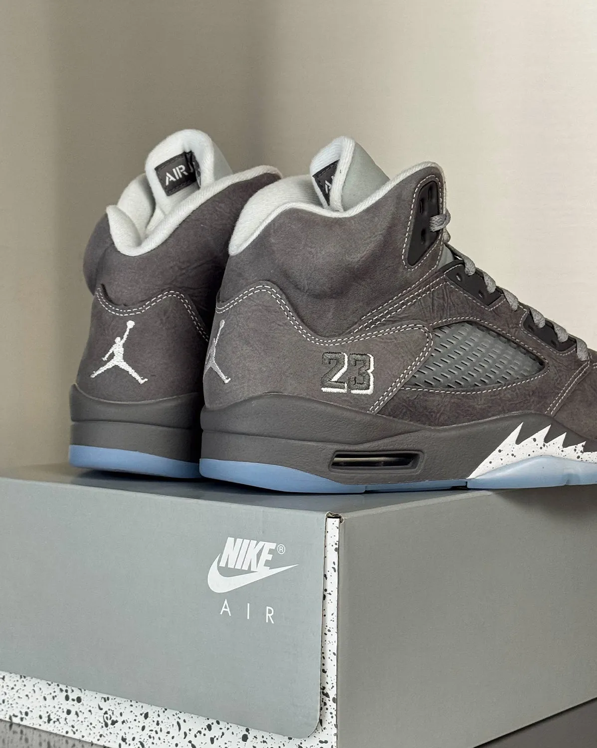 Nike Air Jordan 5 Retro *Wolf Grey* sold by Asphalt Gold product image thumbnail 4