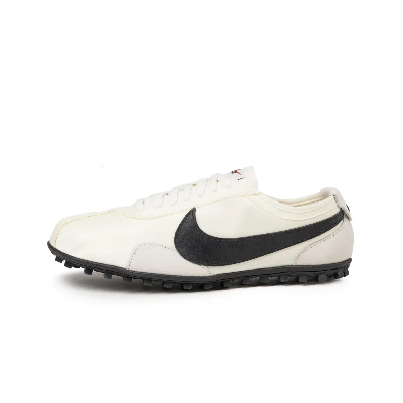 Nike Wmns Moon Shoe OG SP made by Nike