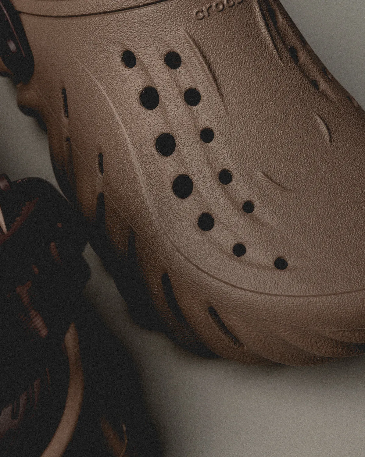 Crocs Echo Clog sold by Asphalt Gold product image thumbnail 5