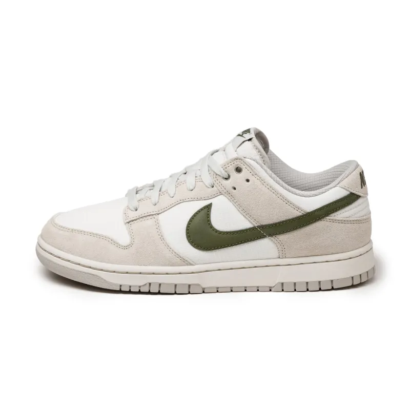 Nike Dunk Low sold by Asphalt Gold