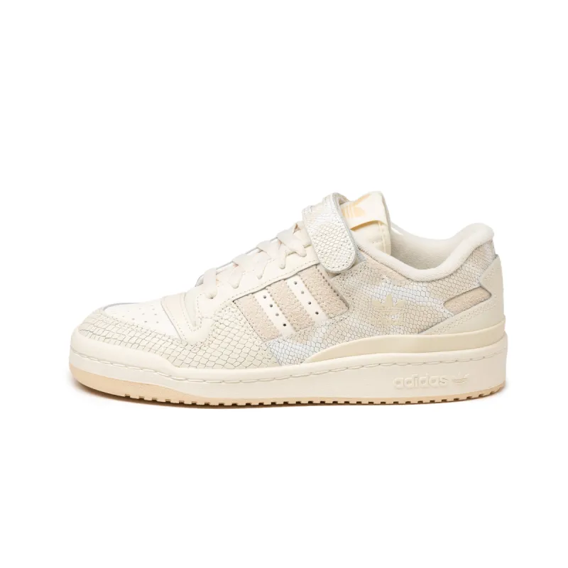 Adidas Forum 84 Low W sold by Asphalt Gold