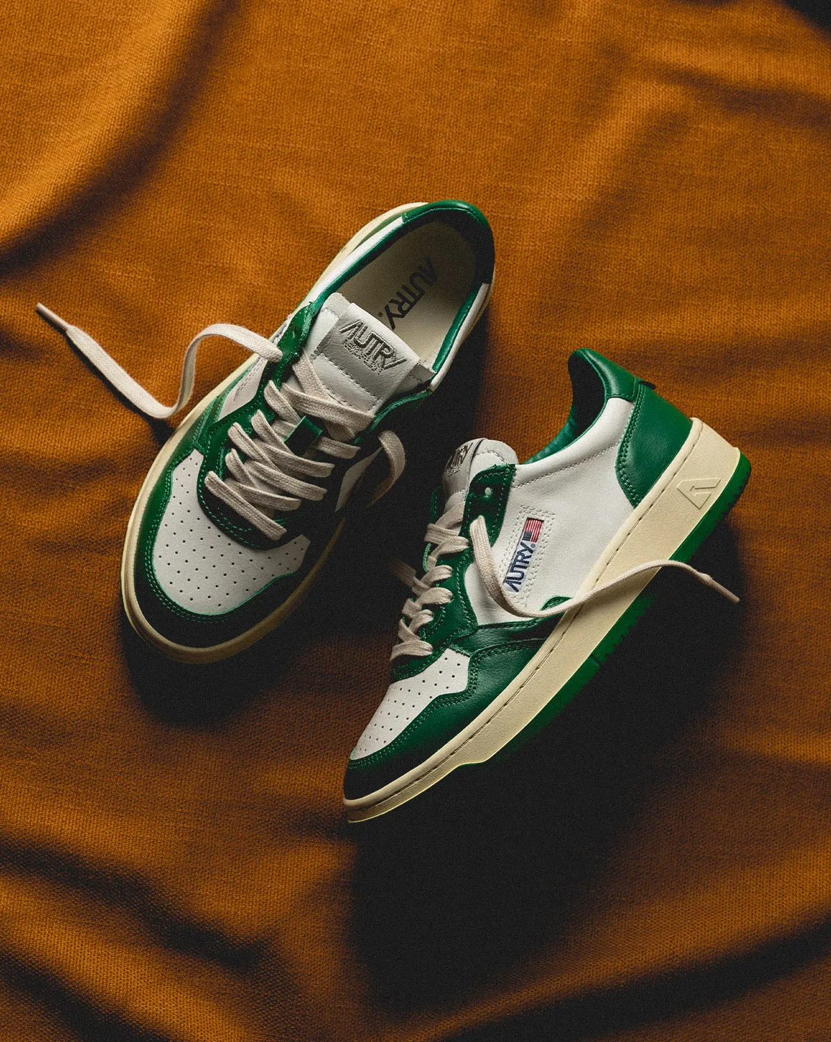 Autry Medalist W sold by Asphalt Gold product image thumbnail 4