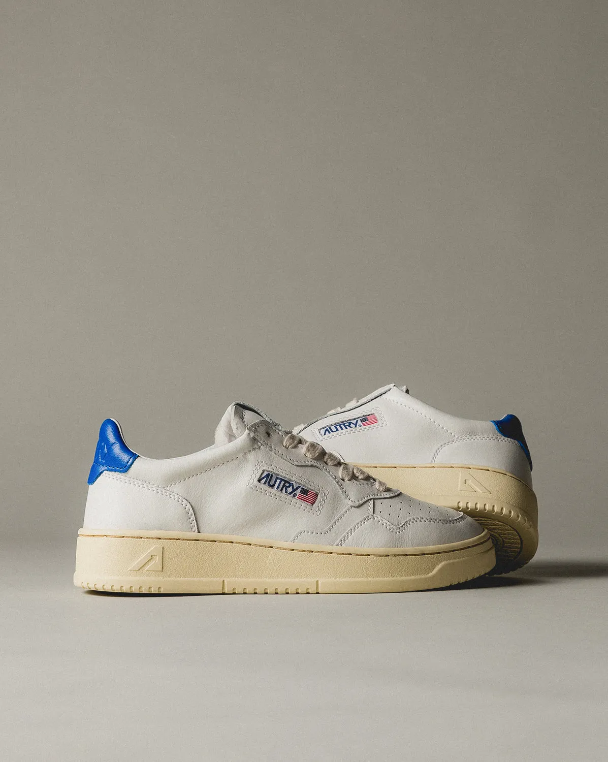 Autry Medalist W sold by Asphalt Gold product image thumbnail 4