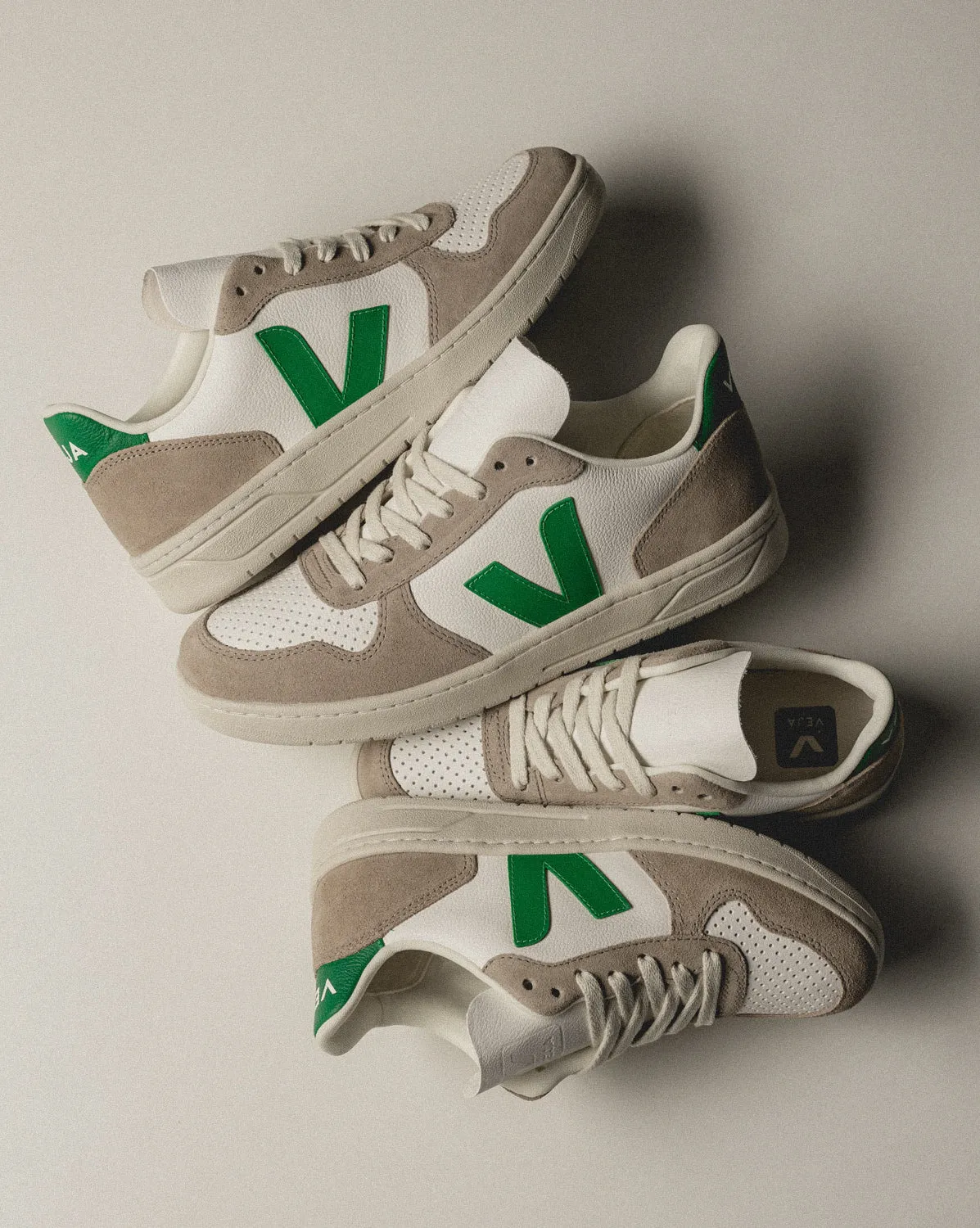 Veja V-10 Chromefree Leather sold by Asphalt Gold product image thumbnail 4