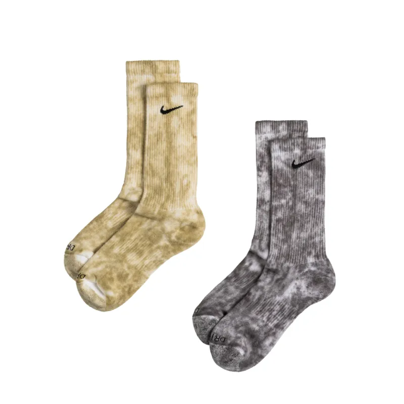 Nike Everyday Plus Cushioned Tie-Dye Crew Socks 2-Pack made by Nike