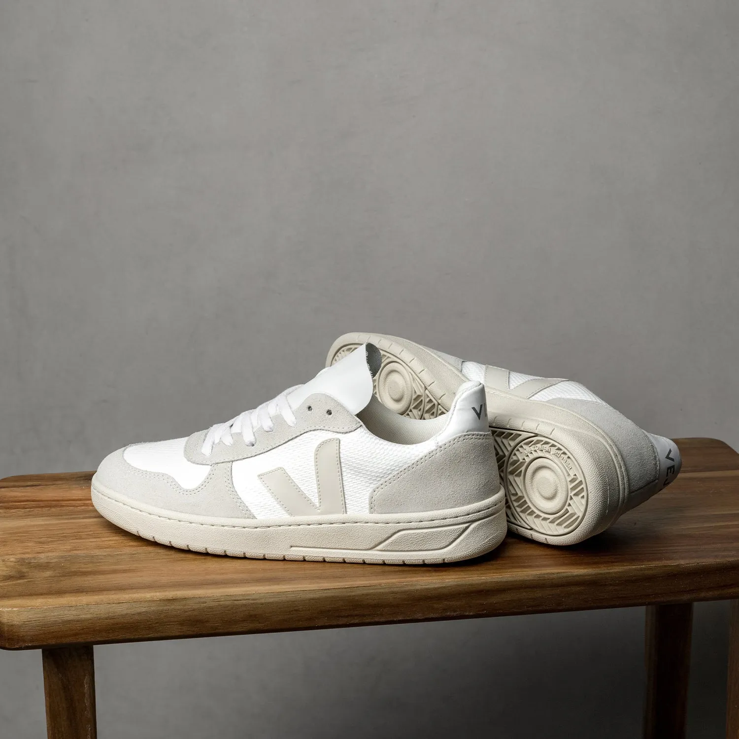 Veja V-10 B-Mesh sold by Asphalt Gold product image thumbnail 4