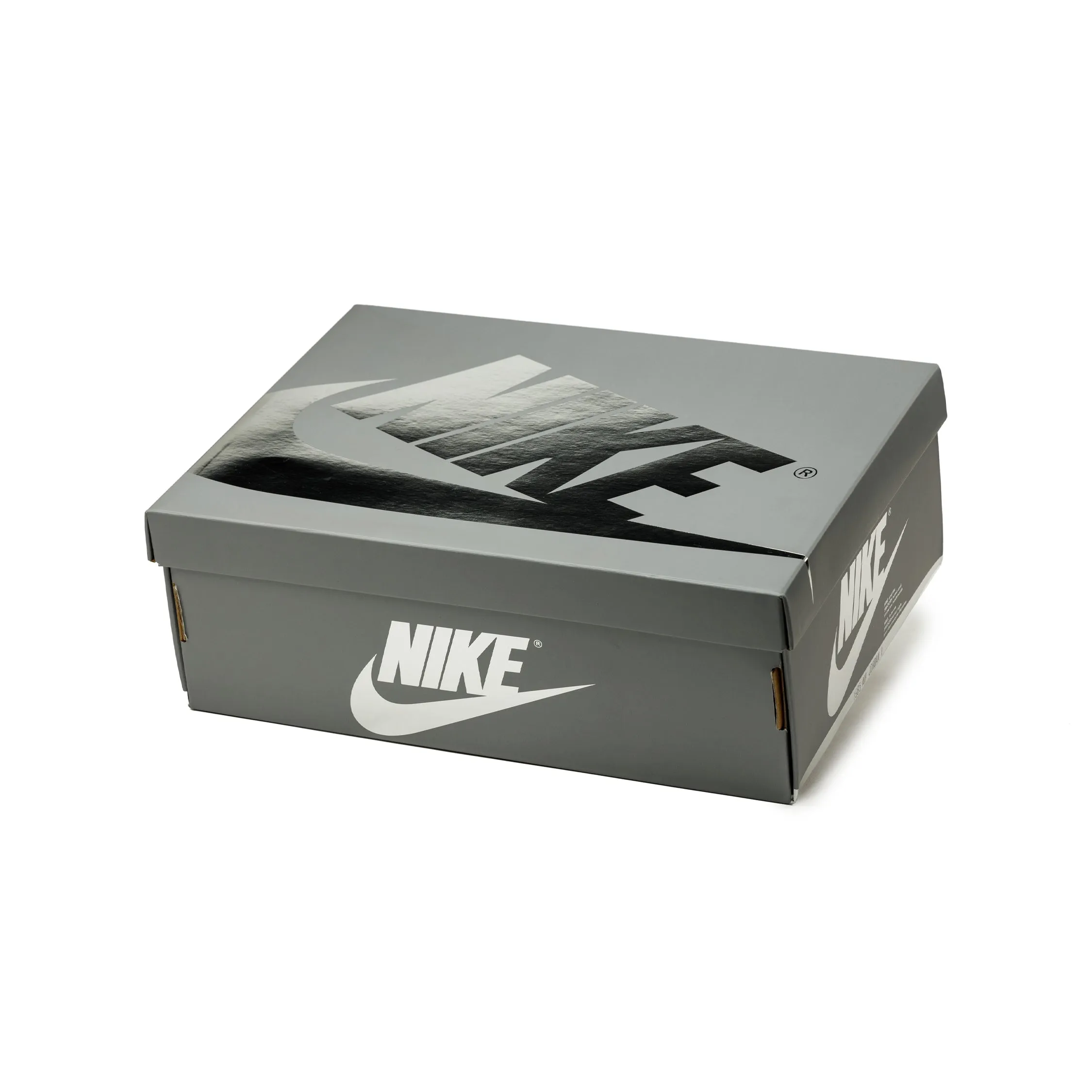 Nike Air Jordan 1 Low OG *Silver* sold by Asphalt Gold product image thumbnail 4