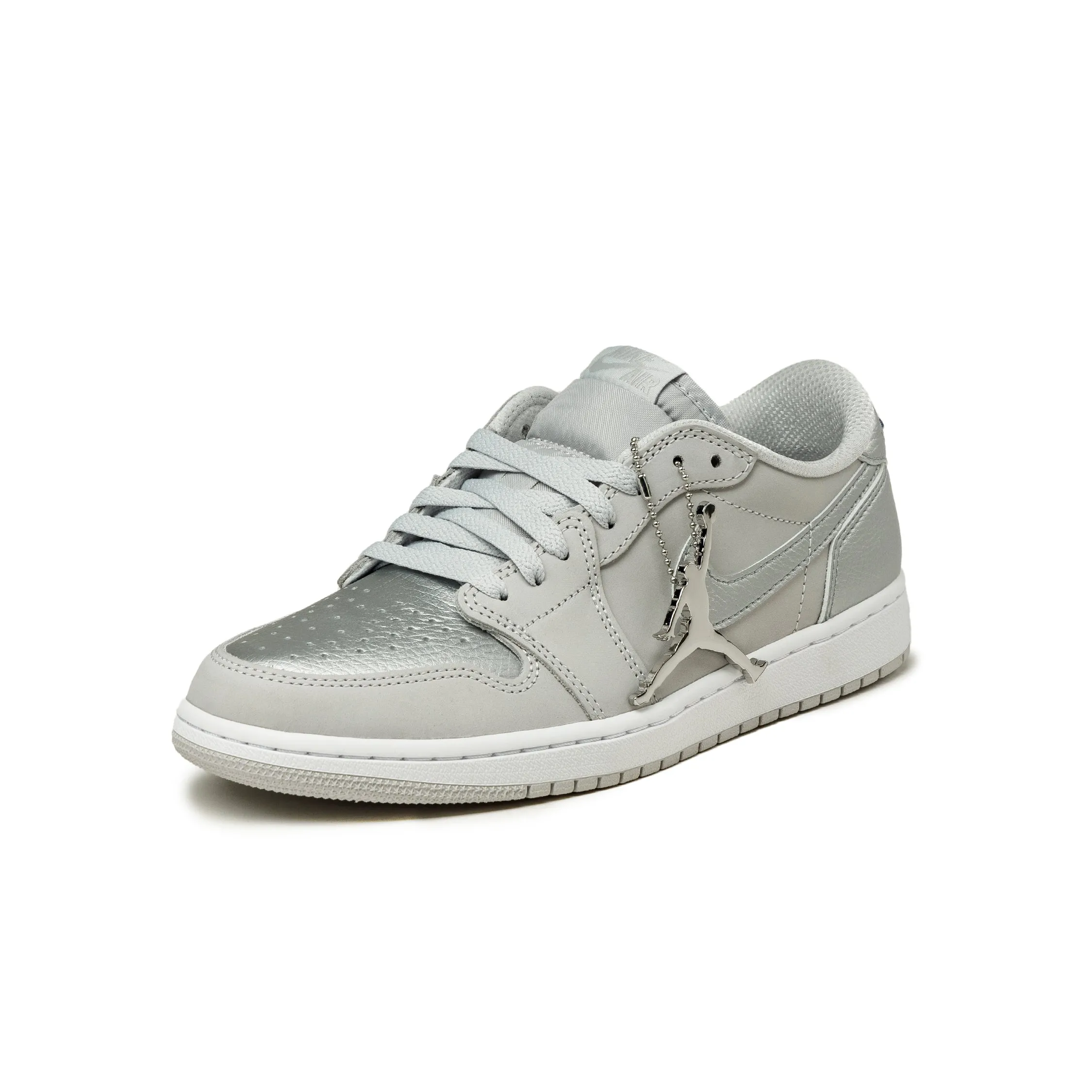 Nike Air Jordan 1 Low OG *Silver* sold by Asphalt Gold product image thumbnail 2