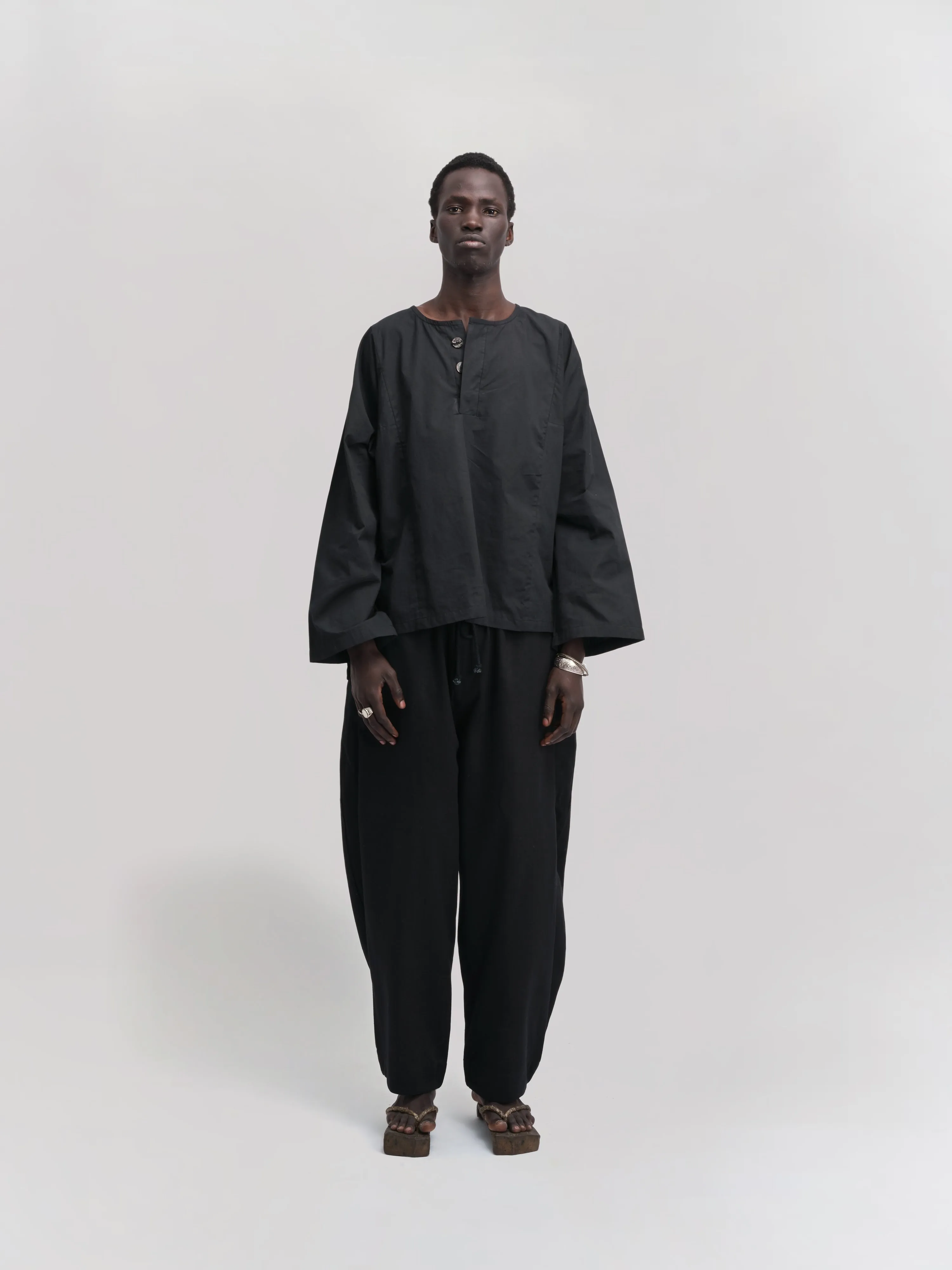 Fisherman Shirt – Organic Cotton Poplin – Black sold by Gathering