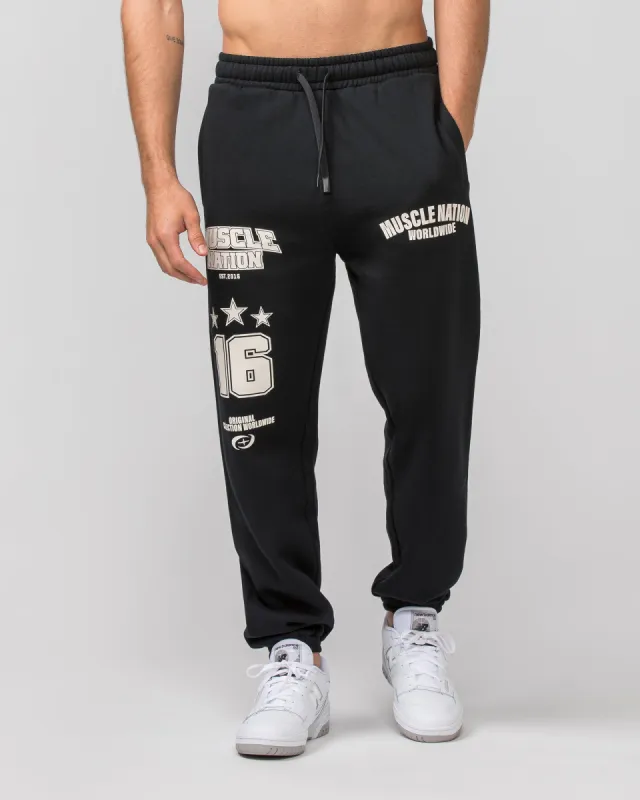 Lifting Trackies - Black made by Muscle Nation