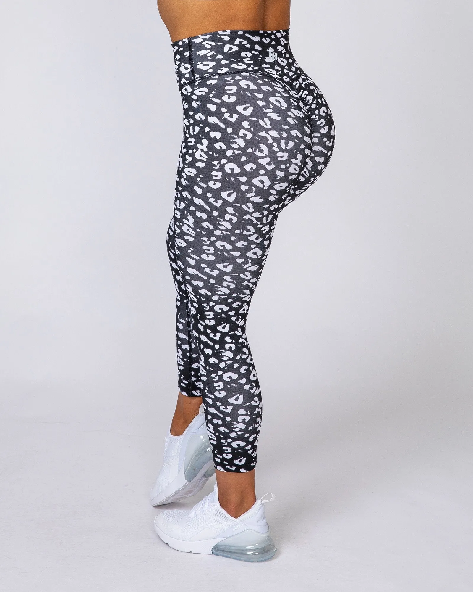 Signature Scrunch 7/8 Leggings - Black Leopard sold by Muscle Nation