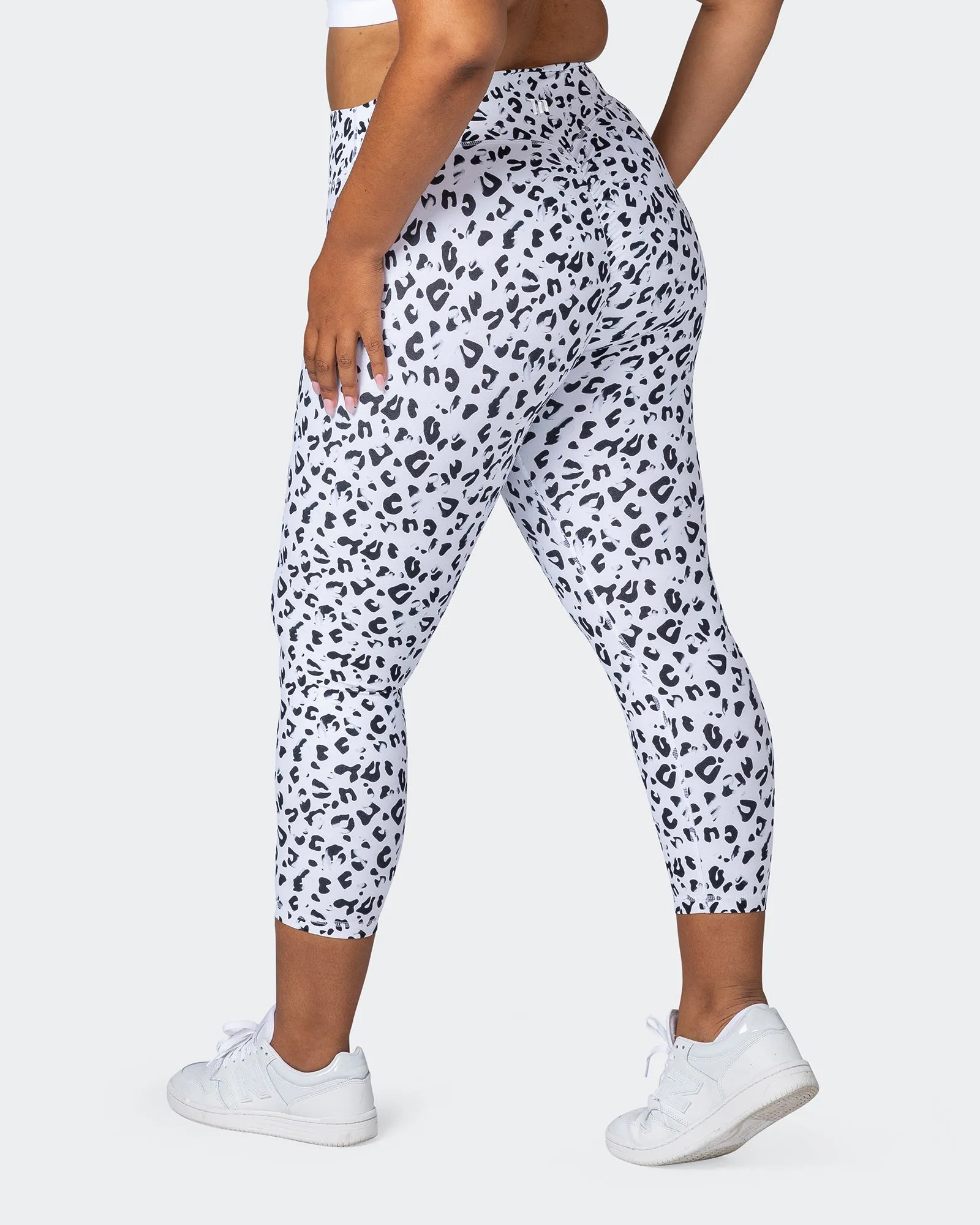 Signature Scrunch 7/8 Leggings - Snow Leopard sold by Muscle Nation