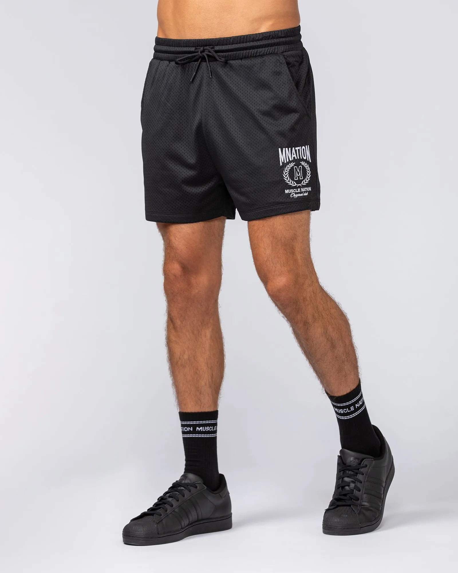 Heritage Crest Lay Up 3.5" Shorts - Black sold by Muscle Nation product image thumbnail 2
