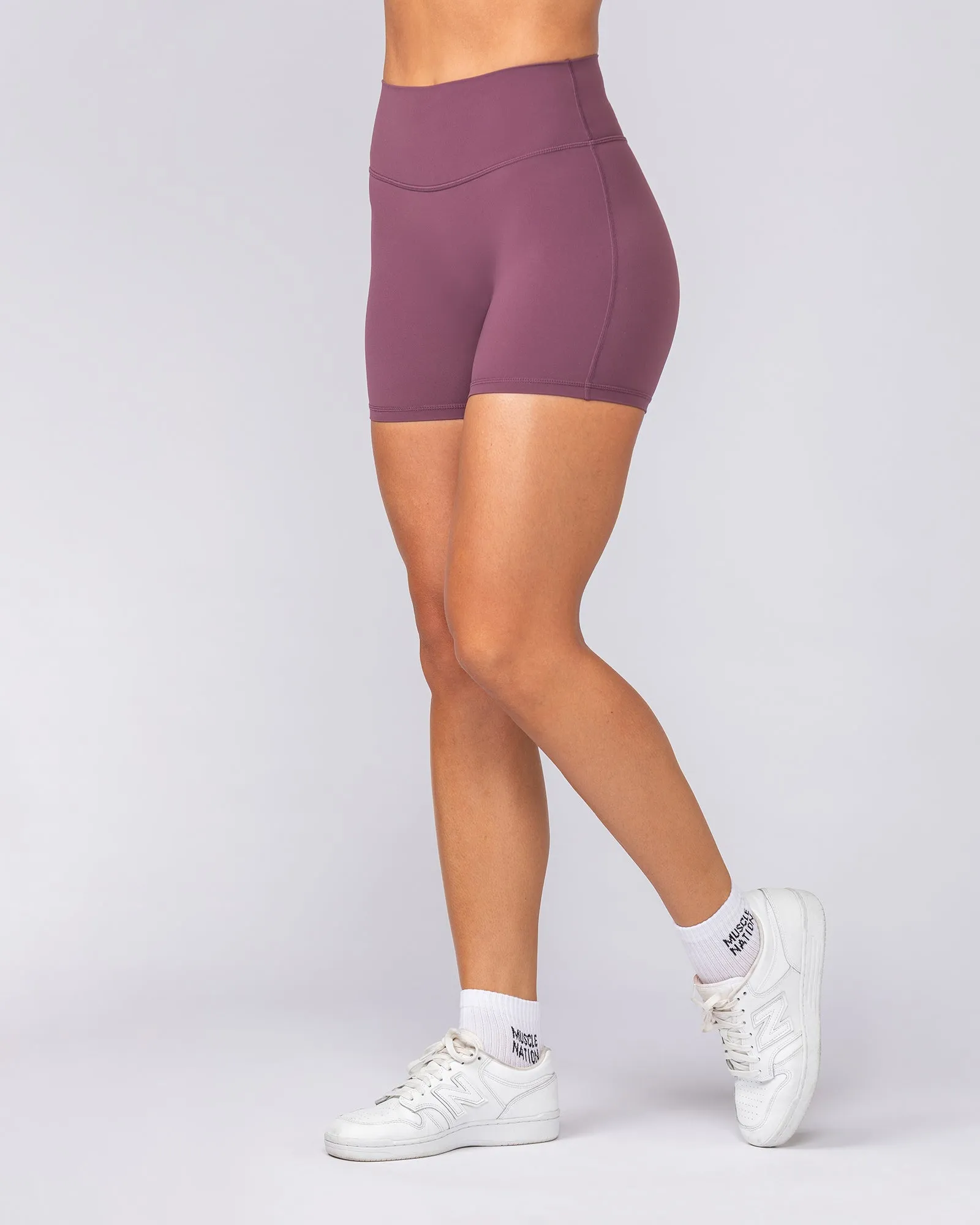 Aura Peachy Invisible Scrunch Midway Shorts - Acai sold by Muscle Nation product image thumbnail 4