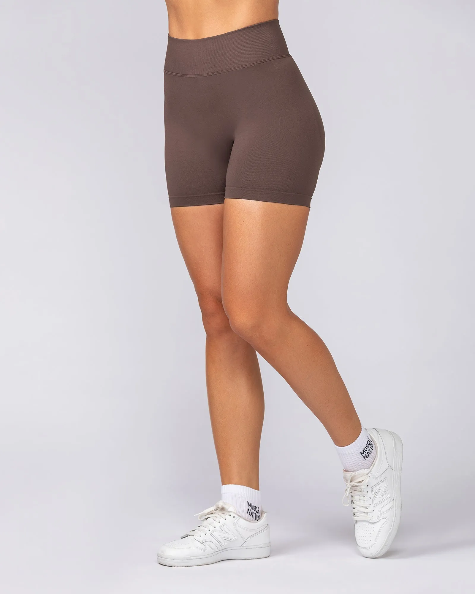 Sculpt Seamless Midway Shorts - Cola sold by Muscle Nation product image thumbnail 2