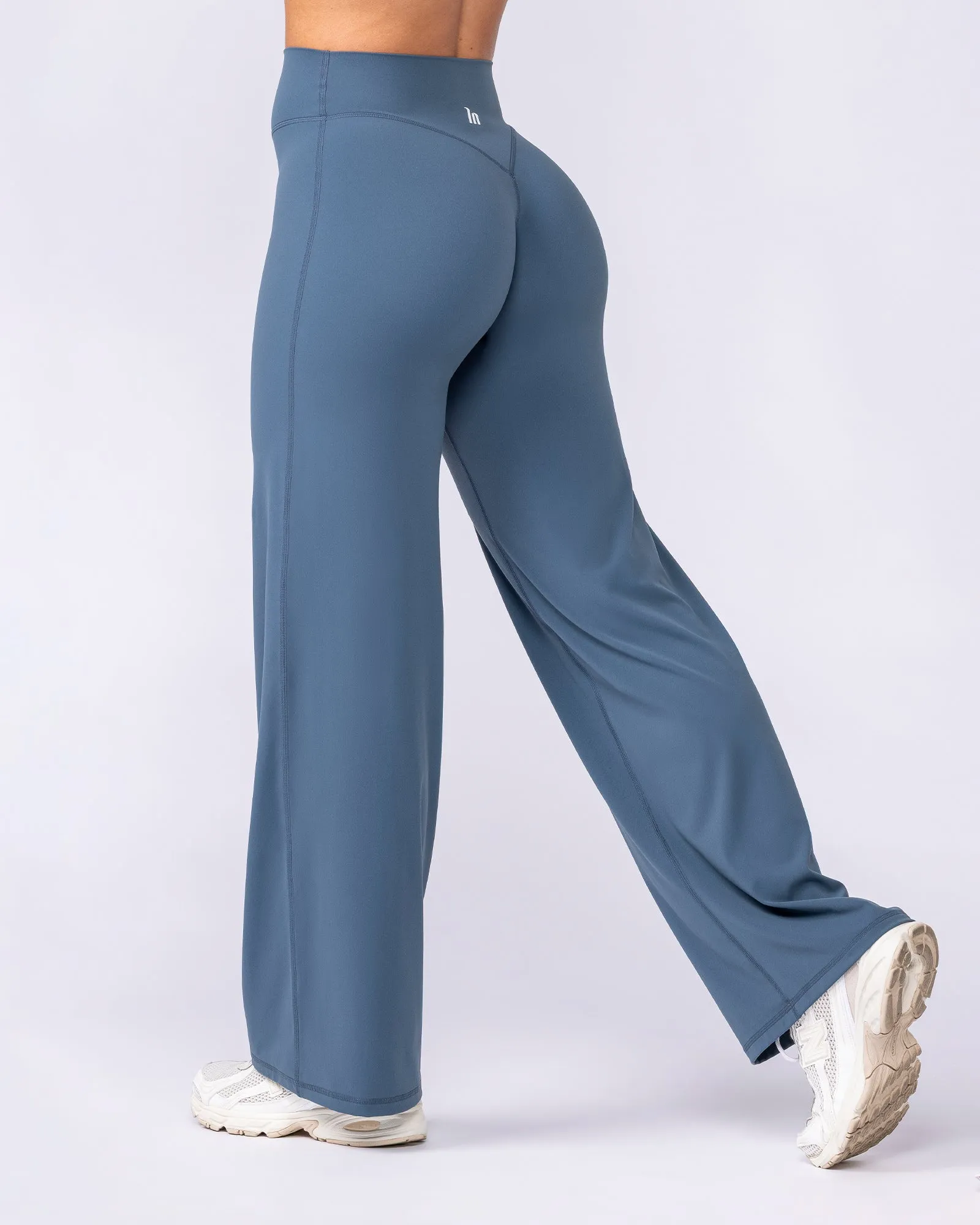 Aura Straight Leg Leggings - Sapphire sold by Muscle Nation product image thumbnail 3