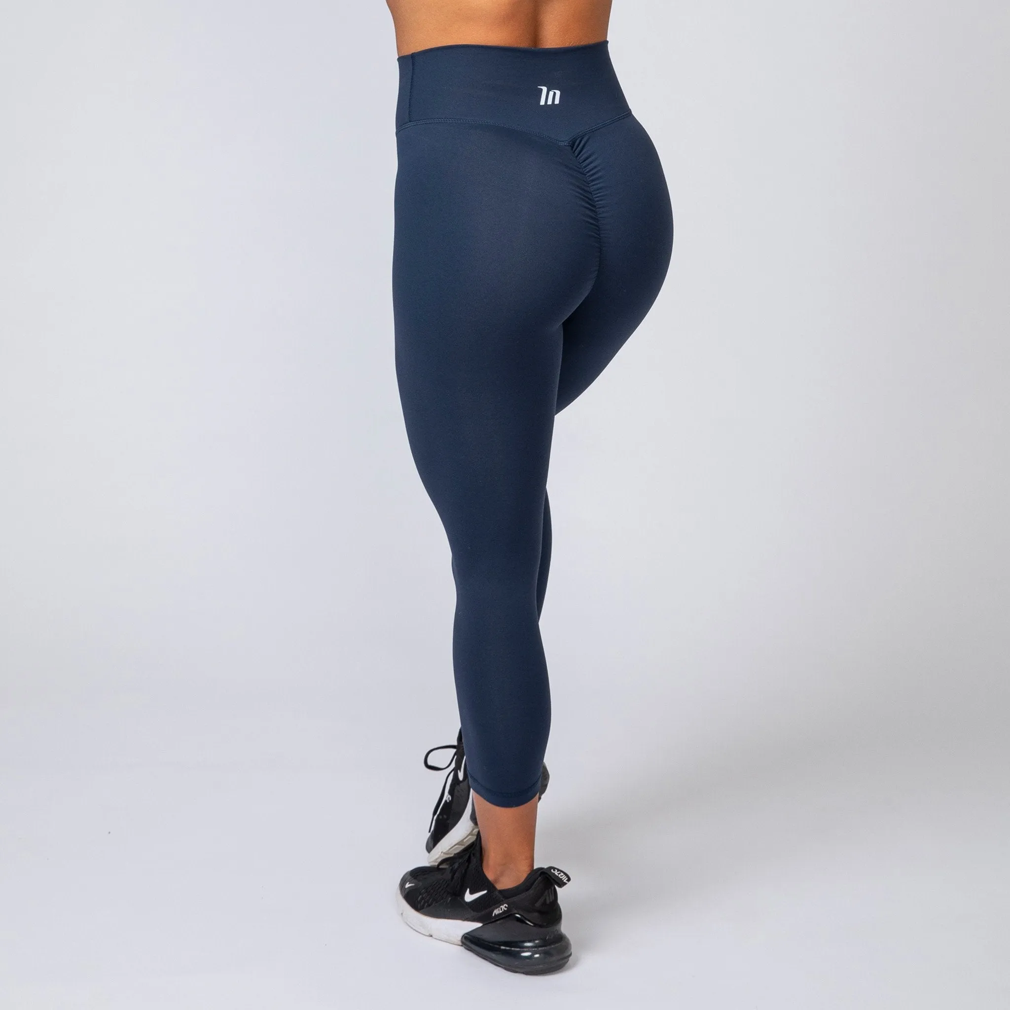 Signature Scrunch 7/8 Leggings - Navy sold by Muscle Nation