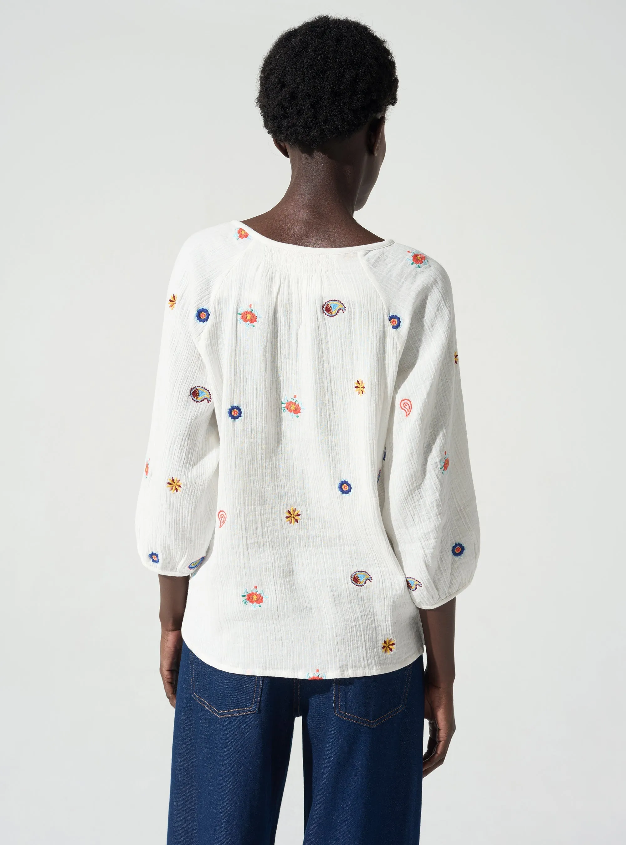 Blouse brodée sold by Cotelac product image thumbnail 3