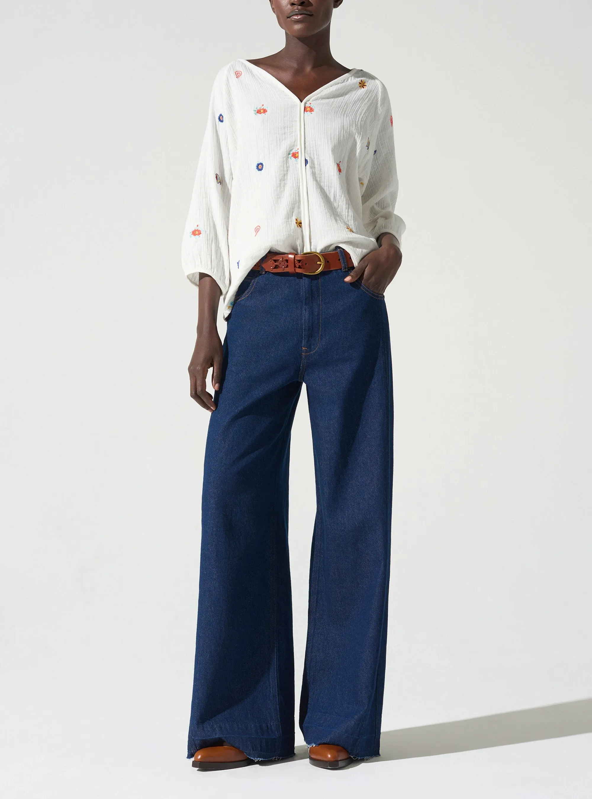 Blouse brodée sold by Cotelac