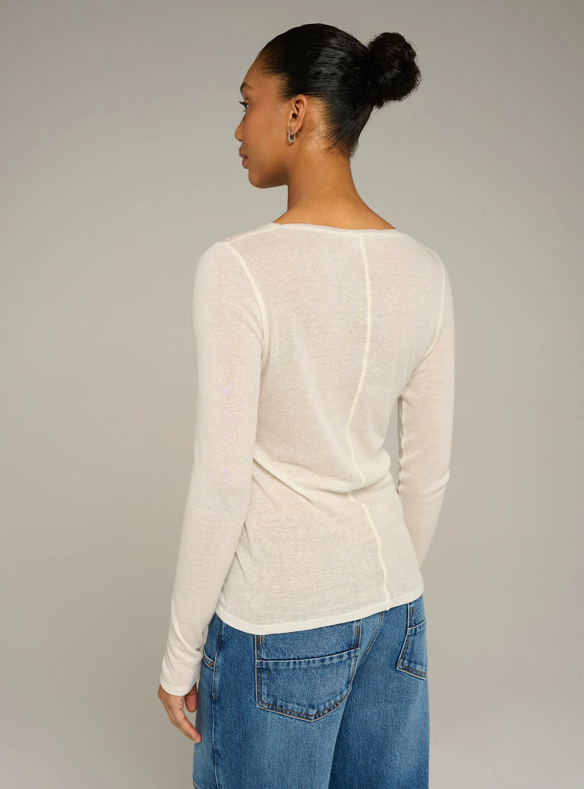 Tee-shirt manches longues col rond ajusté en jersey sold by Cotelac product image thumbnail 3